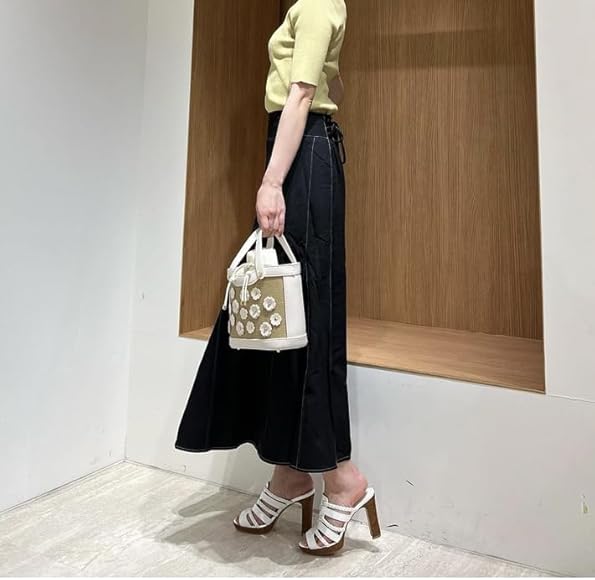 Amazon | [ダイアナ] サンダル 日本製 銀 シルバー XSサイズ
